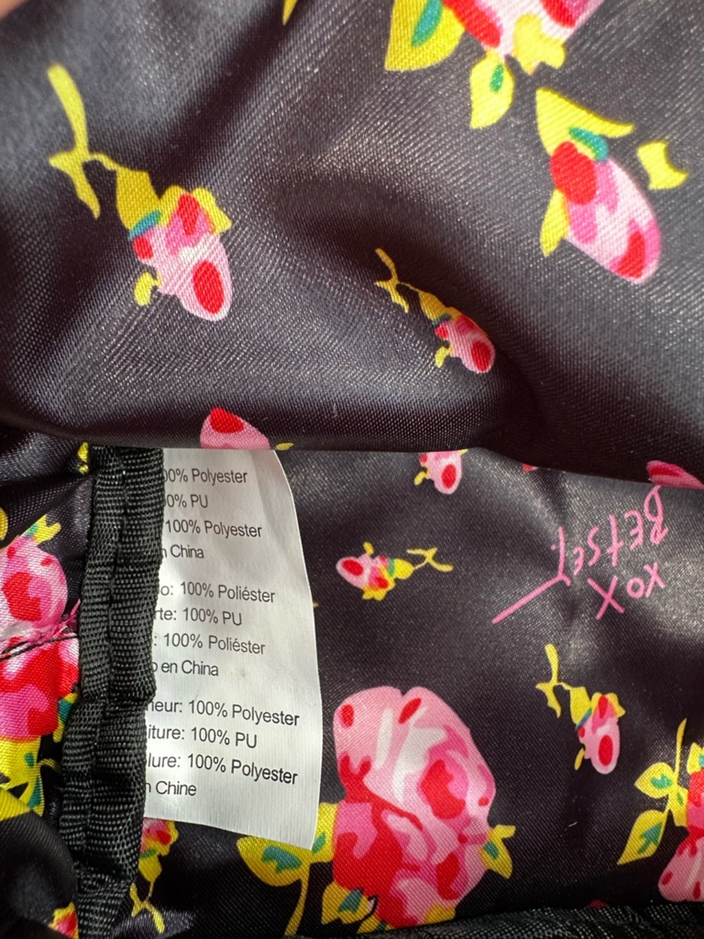 Betsey Johnson White Floral Cosmetic Pouch with Red Trim - Picture 6 of 6